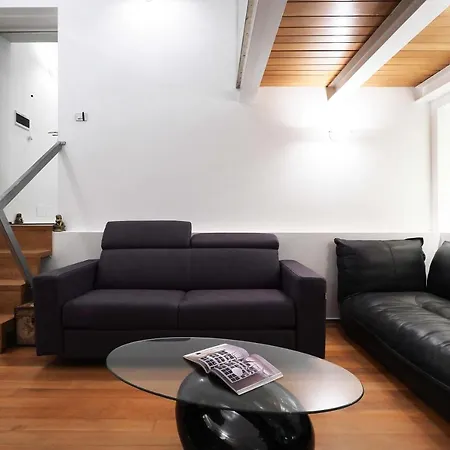 Charming One Bedroom In Moscova Area Apartment Milan