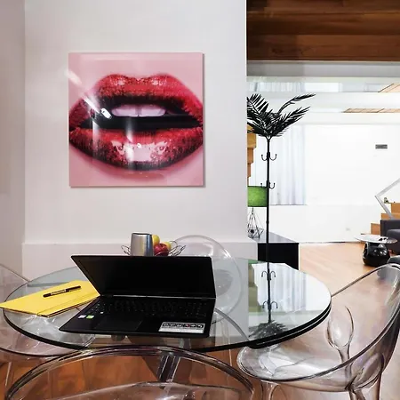 Charming One Bedroom In Moscova Area Apartment Milan