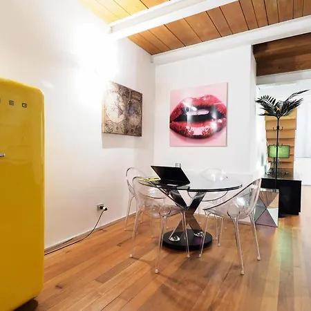 Charming One Bedroom In Moscova Area Apartment Milan