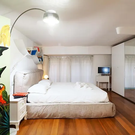 Charming One Bedroom In Moscova Area 米兰